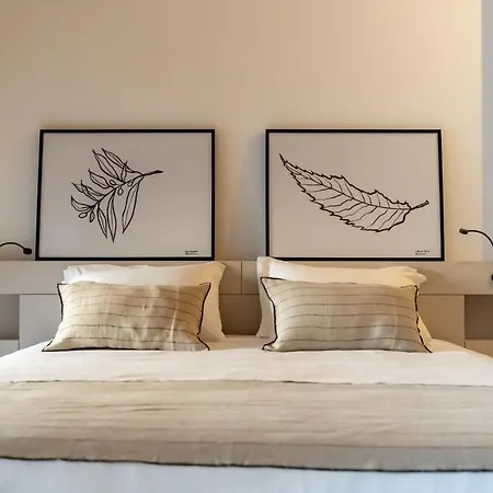 Camoes Bed & Breakfast 4*