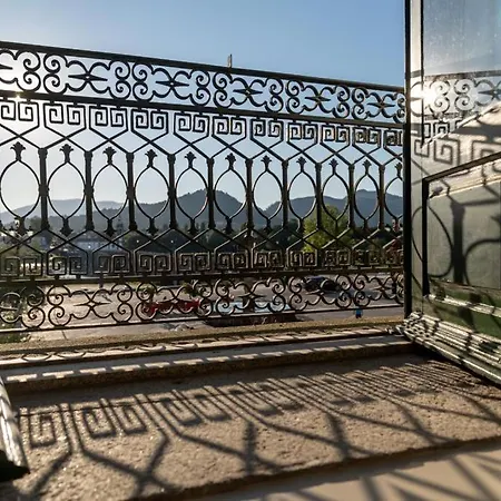 Camoes Bed & Breakfast